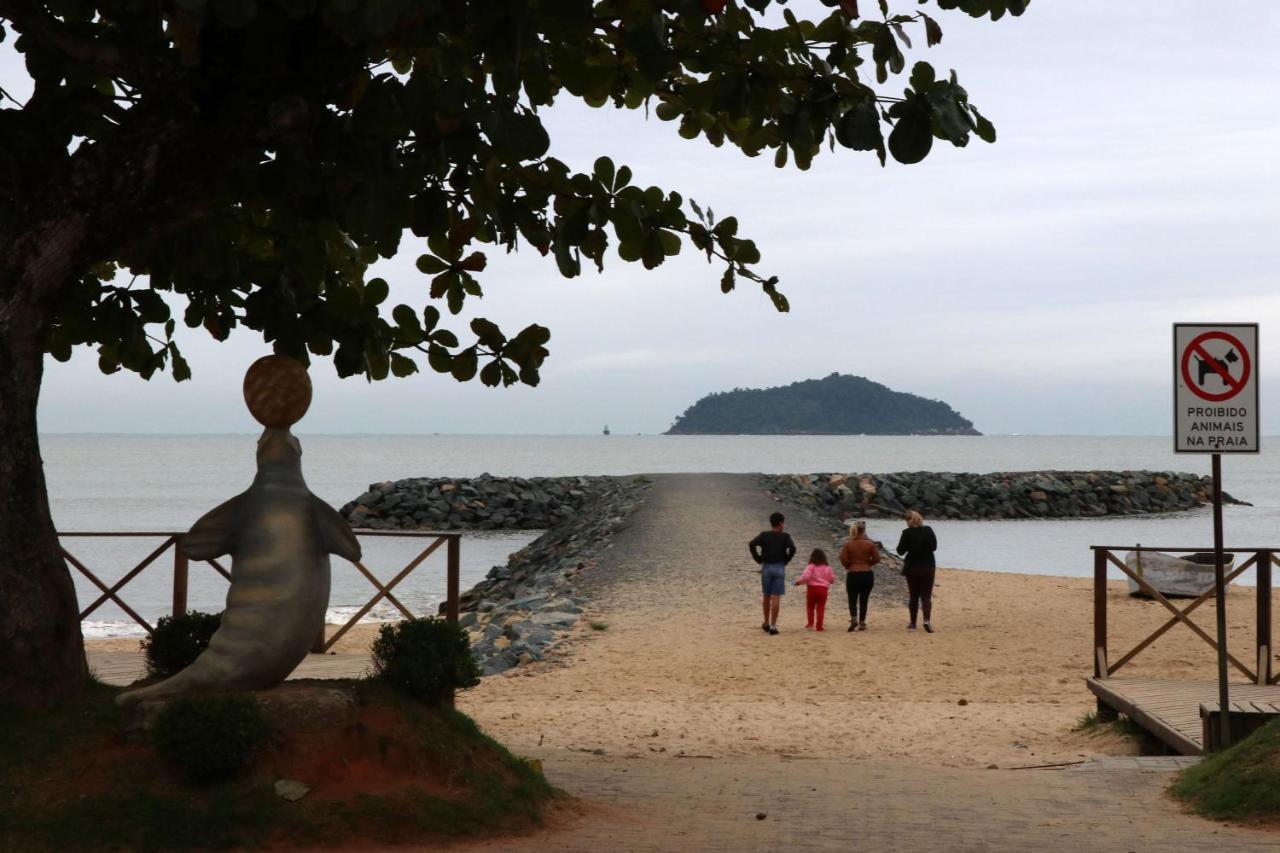 Curta Praia Do Quilombo - Lunata Penha  Kültér fotó