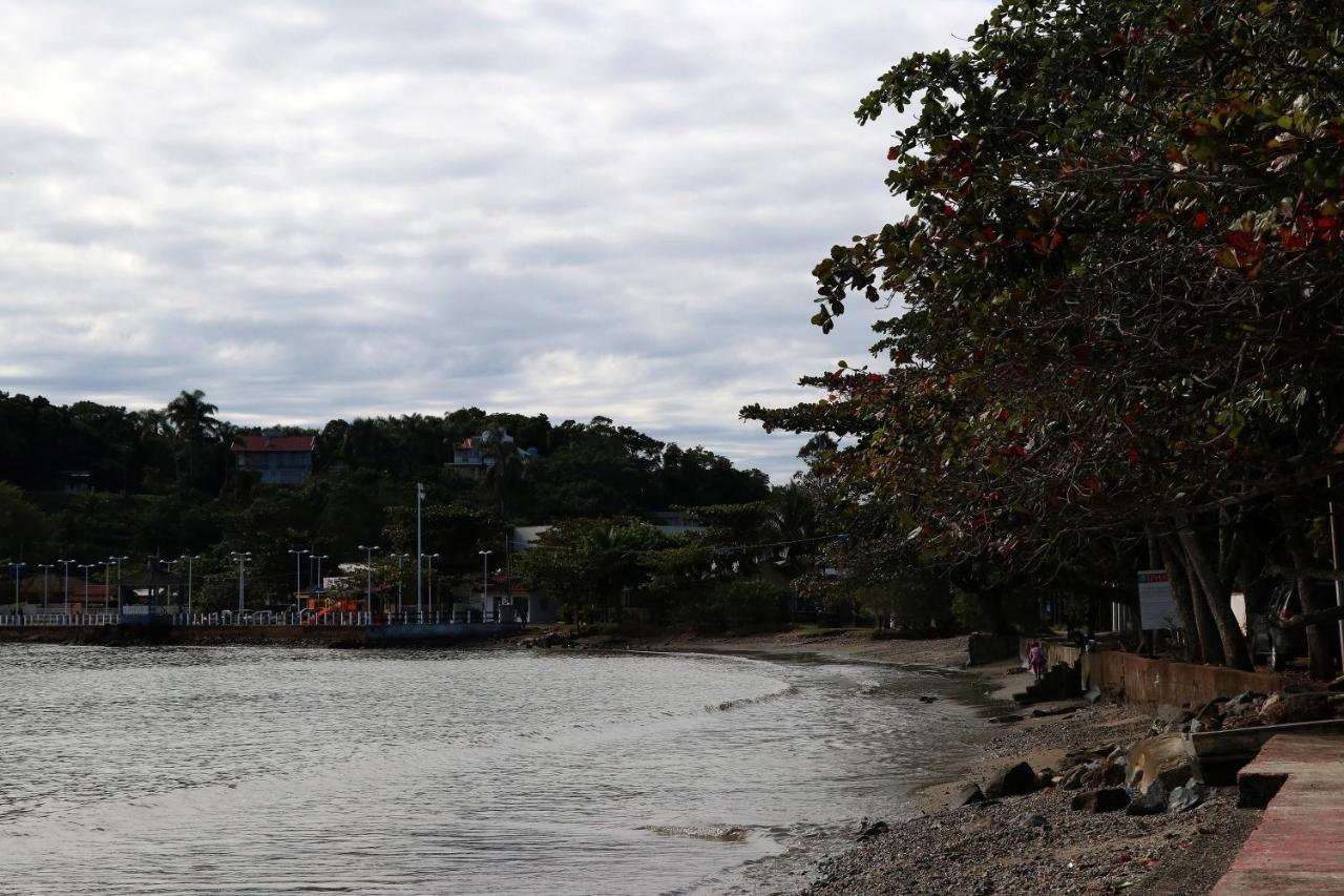 Curta Praia Do Quilombo - Lunata Penha  Kültér fotó