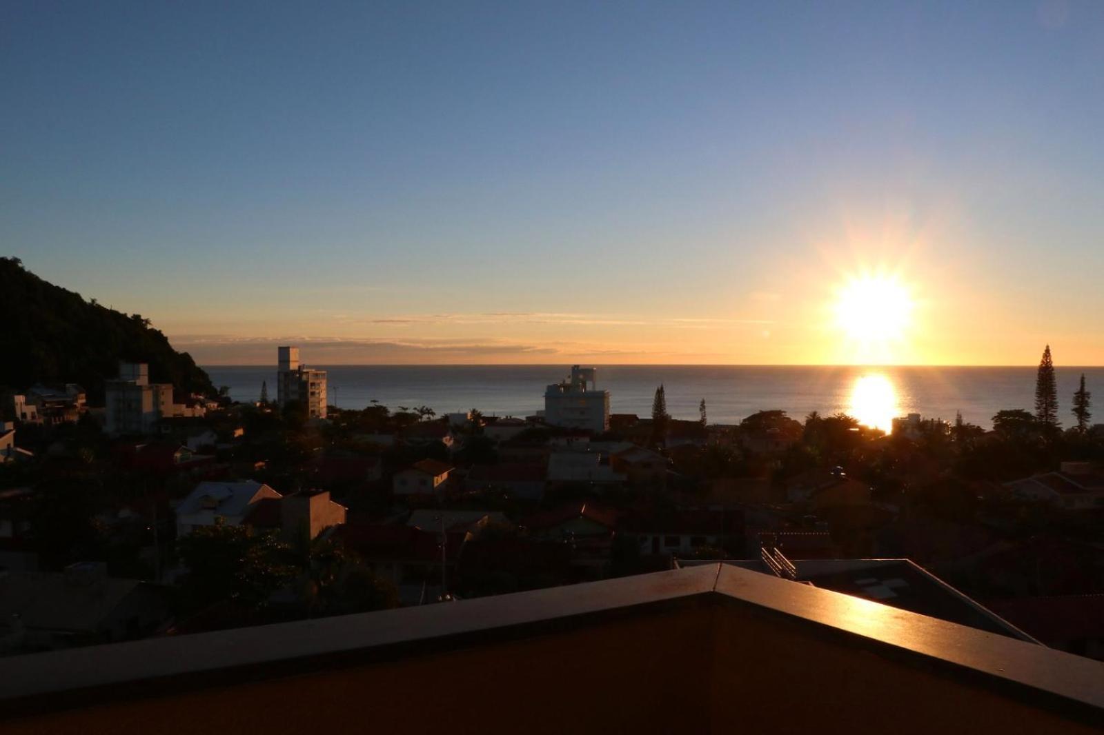 Curta Praia Do Quilombo - Lunata Penha  Kültér fotó